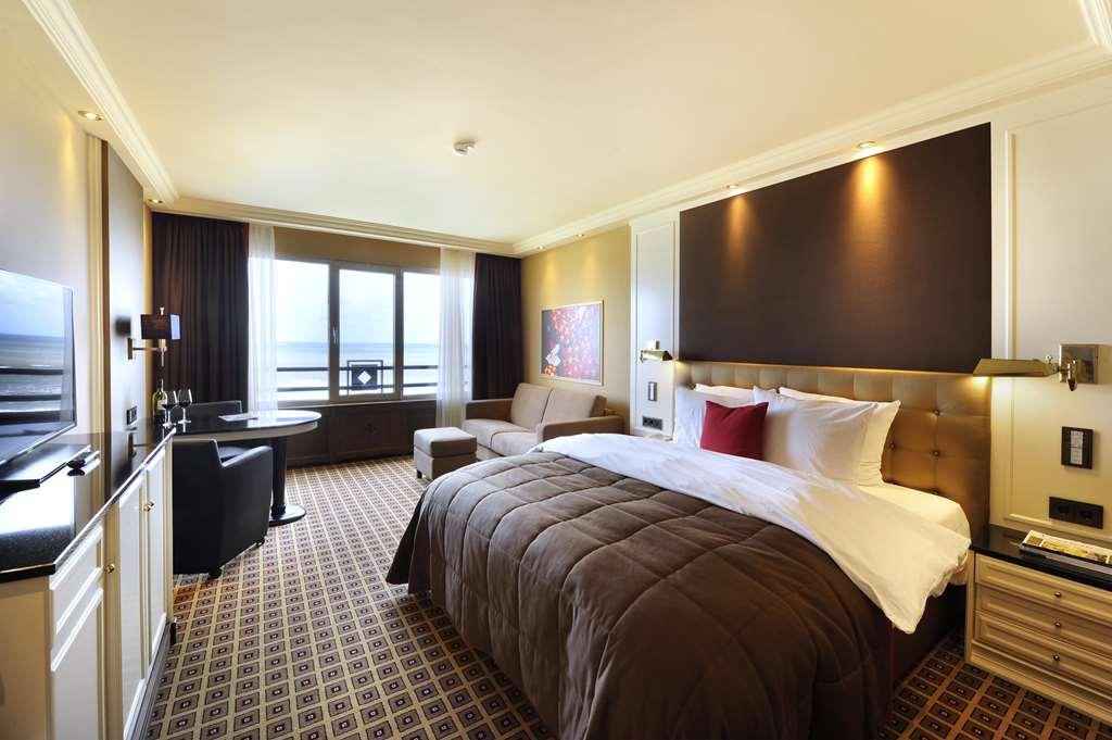 Grand Hotel Huis Ter Duin Noordwijk Zewnętrze zdjęcie A room at the hotel