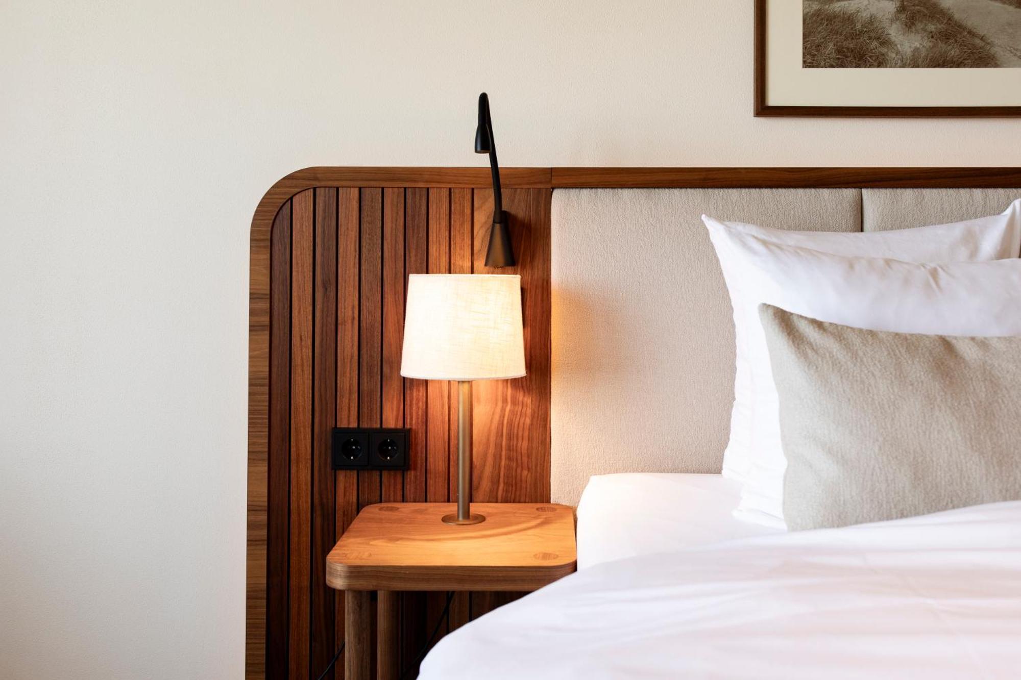 Grand Hotel Huis Ter Duin Noordwijk Pokój zdjęcie A wall-mounted light