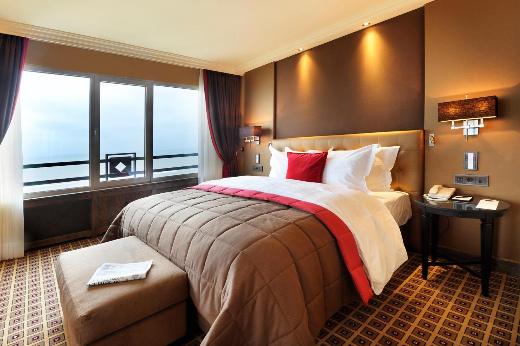 Grand Hotel Huis Ter Duin Noordwijk Pokój zdjęcie A bedroom at the hotel